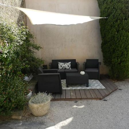 Le Maset Des Aires Avec Vue Sur Le Luberon Et Son Jacuzzi Exterieur Disponible De Juin A Mi-Septembre Maubec  المظهر الخارجي الصورة