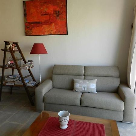 Le Maset Des Aires Avec Vue Sur Le Luberon Et Son Jacuzzi Exterieur Disponible De Juin A Mi-Septembre Maubec  المظهر الخارجي الصورة